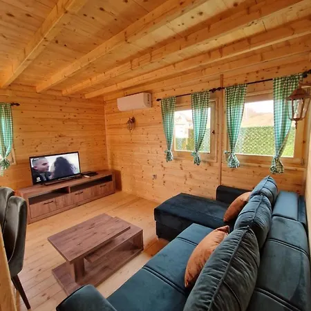Vikendica 'jezerski Mir' Paljuvi Holiday home Ub