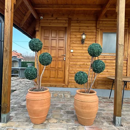 Holiday home Vikendica 'jezerski Mir' Paljuvi Ub