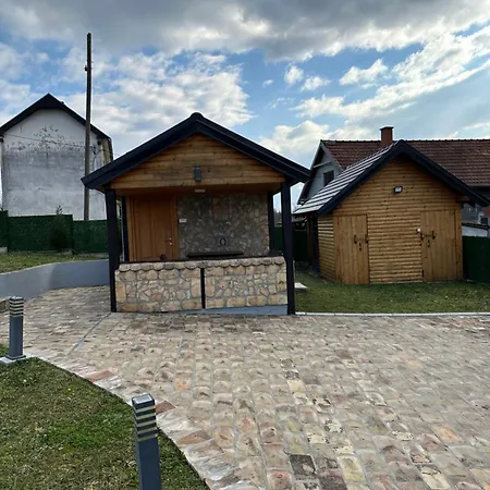 Vikendica 'jezerski Mir' Paljuvi Holiday home